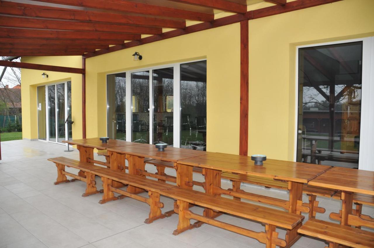 Casa Napsugar Panzio Bed & Breakfast Apostag Luaran gambar